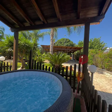 Tipica Sulla Costa Salentina Con Jacuzzi