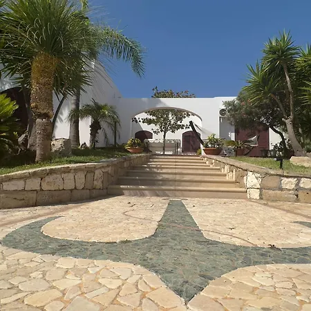 Tipica Sulla Costa Salentina Con Jacuzzi Villa Santa Cesarea Terme